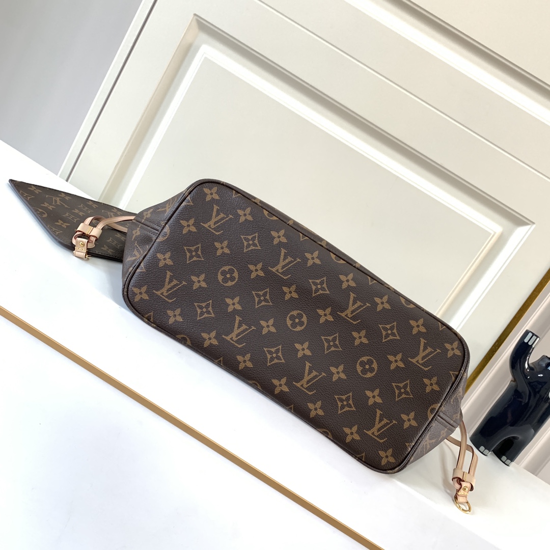 Louis Vuitton Shopping Bags